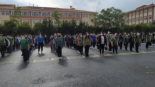 Ortaokul ve liselerde yüz yüze eğitim başladı