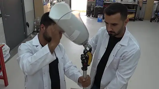 Ortez-Protez Uygulama Merkezi depremzedelere ve engellilere umut oluyor