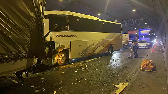 Gaziantep Osmaniye yolu tünelde zincirleme trafik kazası: 1 ölü, 6 yaralı