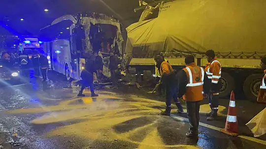 Gaziantep Osmaniye yolu tünelde zincirleme trafik kazası: 1 ölü, 6 yaralı