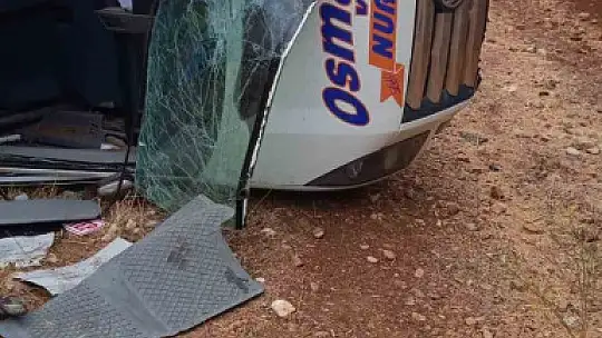 Osmaniye-Gaziantep karayolunda hatalı sollama kaza getirdi: 8 yaralı