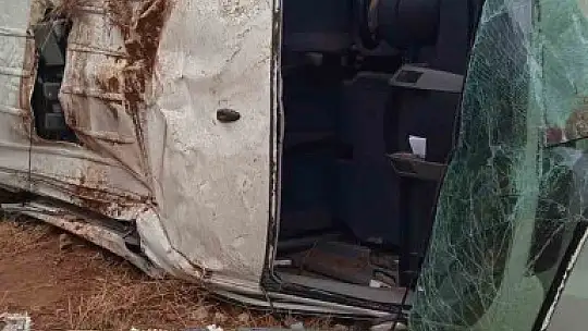 Osmaniye-Gaziantep karayolunda hatalı sollama kaza getirdi: 8 yaralı