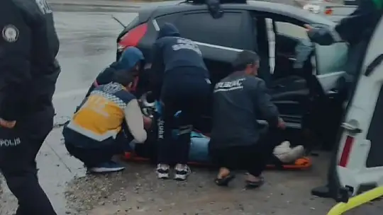 Otomobil ile yakıt tankeri çarpıştı, sürücü ağır yaralandı