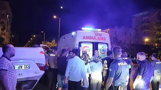 Otomobil takla attı sürücüsü kaçtı