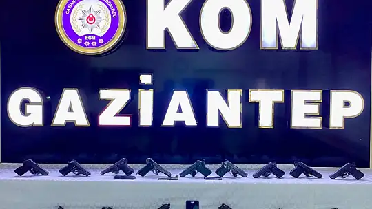 Otomobilden cephane çıktı