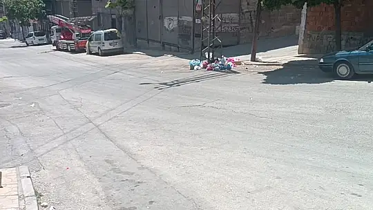 Otomobilin çarpıp üzerinden geçtiği 7 yaşındaki çocuk hayatını kaybetti