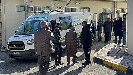 Otomobilin çarptığı 4 yaşındaki çocuk hayatını kaybetti