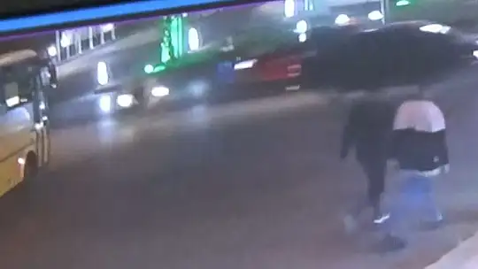 Otomobilin çarptığı yaya hayatını kaybetti, feci kaza saniye saniye kaydedildi