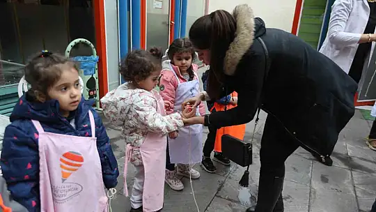 Oyuncak müzesinde bu yıl yaklaşık 10 bin çocuk topaçla tanıştı