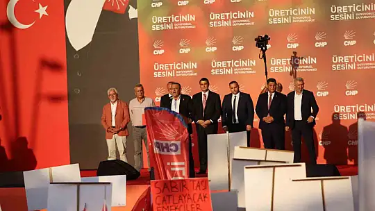 Özgür Özel'den Gaziantep'te Fıstık Mitingi