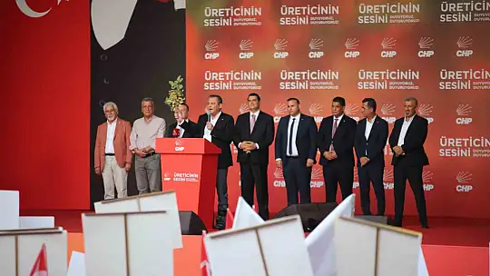 Özgür Özel'den Gaziantep'te Fıstık Mitingi