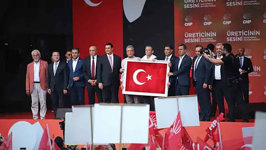Özgür Özel'den Gaziantep'te Fıstık Mitingi