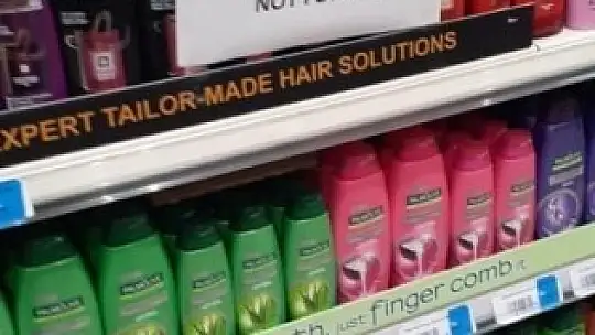 Pakistan marketlerinde Fransız ürünleri boykot ediliyor