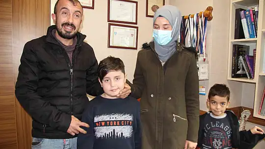 Pansuman için hastaneye götürülen çocuğun kafasından mermi çıktı