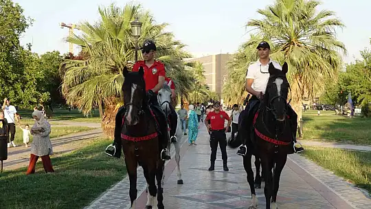 Parkların güvenliğini atlı polisler sağlıyor