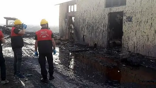 Patlama sonrası devam eden enkaz çalışmaları havadan görüntülendi