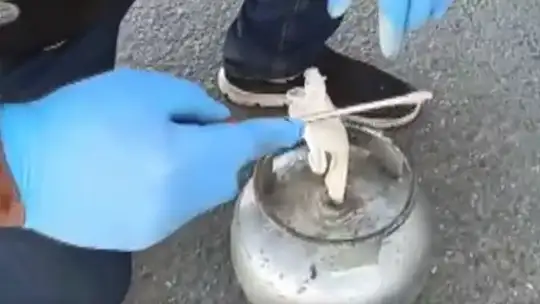 Piknik tüplerine gizlenmiş 8 kilo eroin ele geçirildi