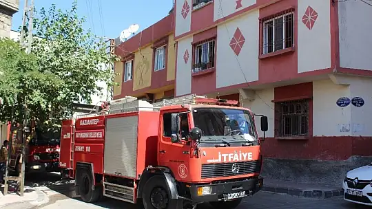 Gaziantep'te bir evdeki piknik tüpünün patlaması sonucu yangın çıktı