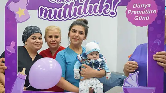 Prematüre bebekler ANKA'da bir araya geldi