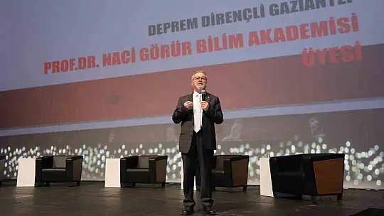 Prof. Dr. Naci Görür Deprem Bölgesi Zirvesi'nde