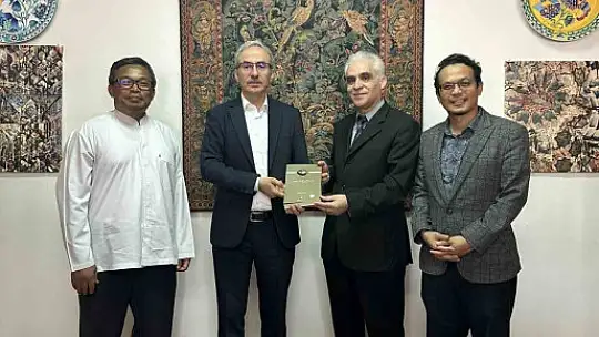 Rektör Demir'den GİBTÜ'nün uluslararası vizyonunu güçlendiren temaslar