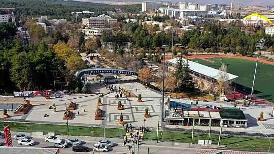 Rektör Özaydın'dan üniversite adaylarına çağrı