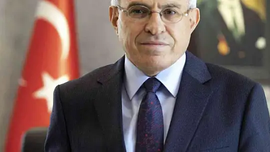 Rektör Özaydın'dan üniversite adaylarına çağrı