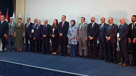 Rektör Prof Dr. Özaydın Arnavutluk'ta Türkoloji sempozyumuna katıldı