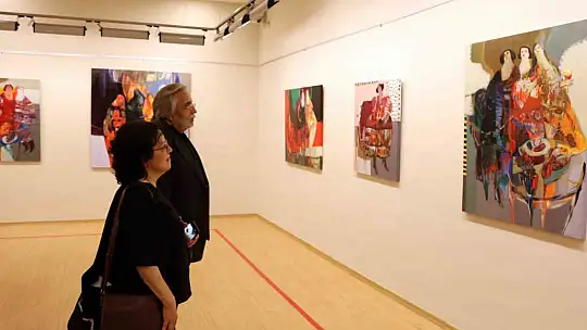 Ressam Güler Genç Erol SANKO Sanat Galerisi'nde sergi açtı