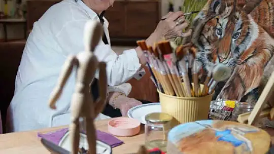 Ressam Özkirişçi, SANKO Sanat Galerisi'nde resim sergisi açacak