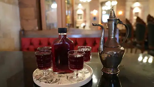 Reyhan otunun şerbete uzanan yolculuğu