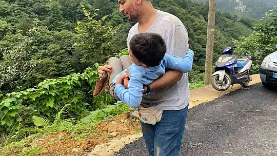 Rize'de tur minibüsü devrildi: 24 yaralı