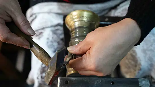 Sabah bakırları, akşam iftar sofralarını süslüyor