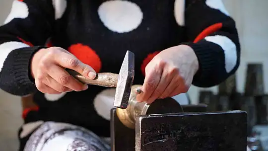 Sabah bakırları, akşam iftar sofralarını süslüyor