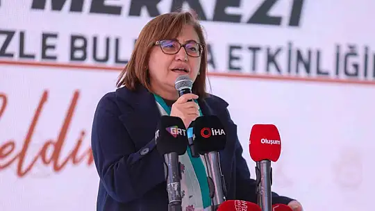 Şahin, Buğday Tanesi Protez Ortez Yapım ve Uygulama Merkezi'nde Hizmet Alan Engellilerle bir araya geldi