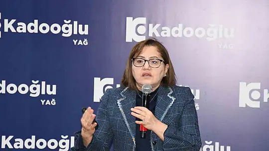 Şahin, Kadooğlu'nda nergislerle karşılandı