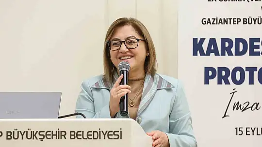 Şahin, kardeş şehir belediye başkanlarıyla bir araya geldi