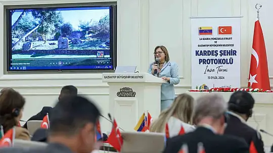 Şahin, kardeş şehir belediye başkanlarıyla bir araya geldi
