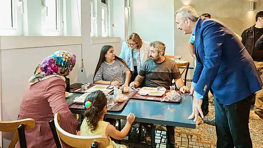 Şahin, vatandaşla 'Haydi Sofraya'da buluştu