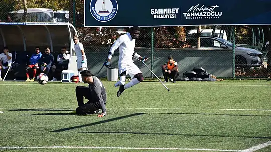 Şahinbey Ampute'den anlamlı ve farklı galibiyet 5-0