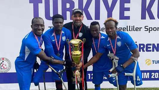 Şahinbey Ampute Futbol Takımı, Türkiye Kupası'nı kazandı