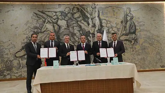 Şahinbey Belediyesi 162 öğrenciyi daha Umreye gönderecek