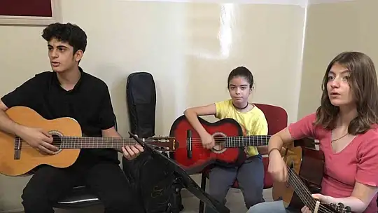 Şahinbey Belediyesi'nin müzik kursları yoğun ilgi görüyor