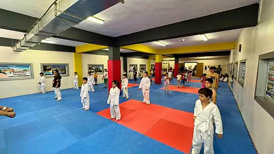 Şahinbey Belediyesi yaz spor okulları başladı