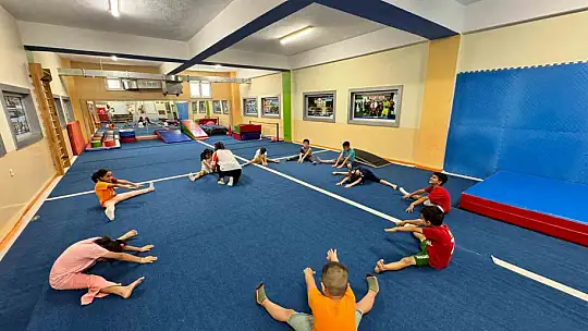 Şahinbey Belediyesi yaz spor okulları başladı