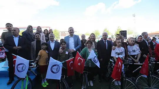 Şahinbey'de 104 bin öğrenciye bisiklet