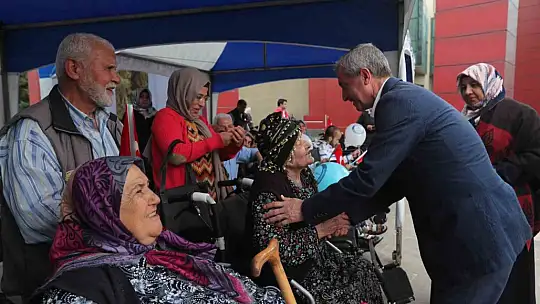 Şahinbey'de 91 engelliye tekerlekli sandalye