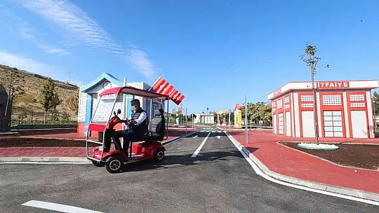 Şahinbey'de çocuklara trafik parkları