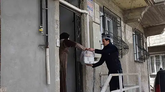Şahinbey'den ihtiyaç sahibi vatandaşlara sıcak iftar yemeği