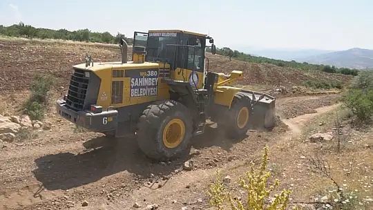 Şahinbey kırsalında 162 kilometre arazi yolu açıldı